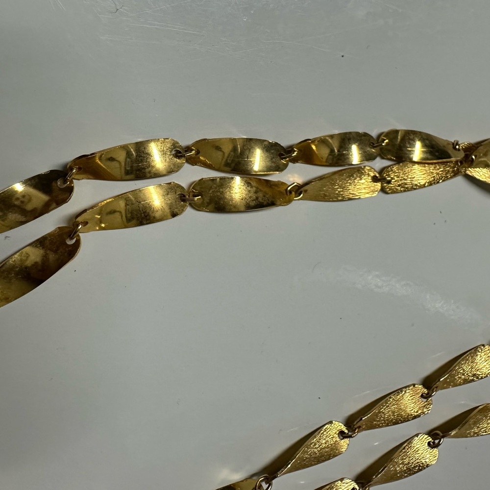 Textured Gold-Look Leaf Chain Necklace - Picture 3 of 4